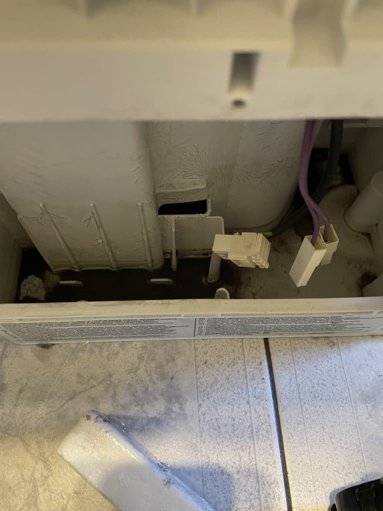 Mizerie pompa evacuare uscator grundig